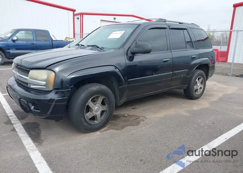 2005 Chevrolet Trailblazer Ls z USA, uszkodzony, nr VIN 1GNDS13S852221444